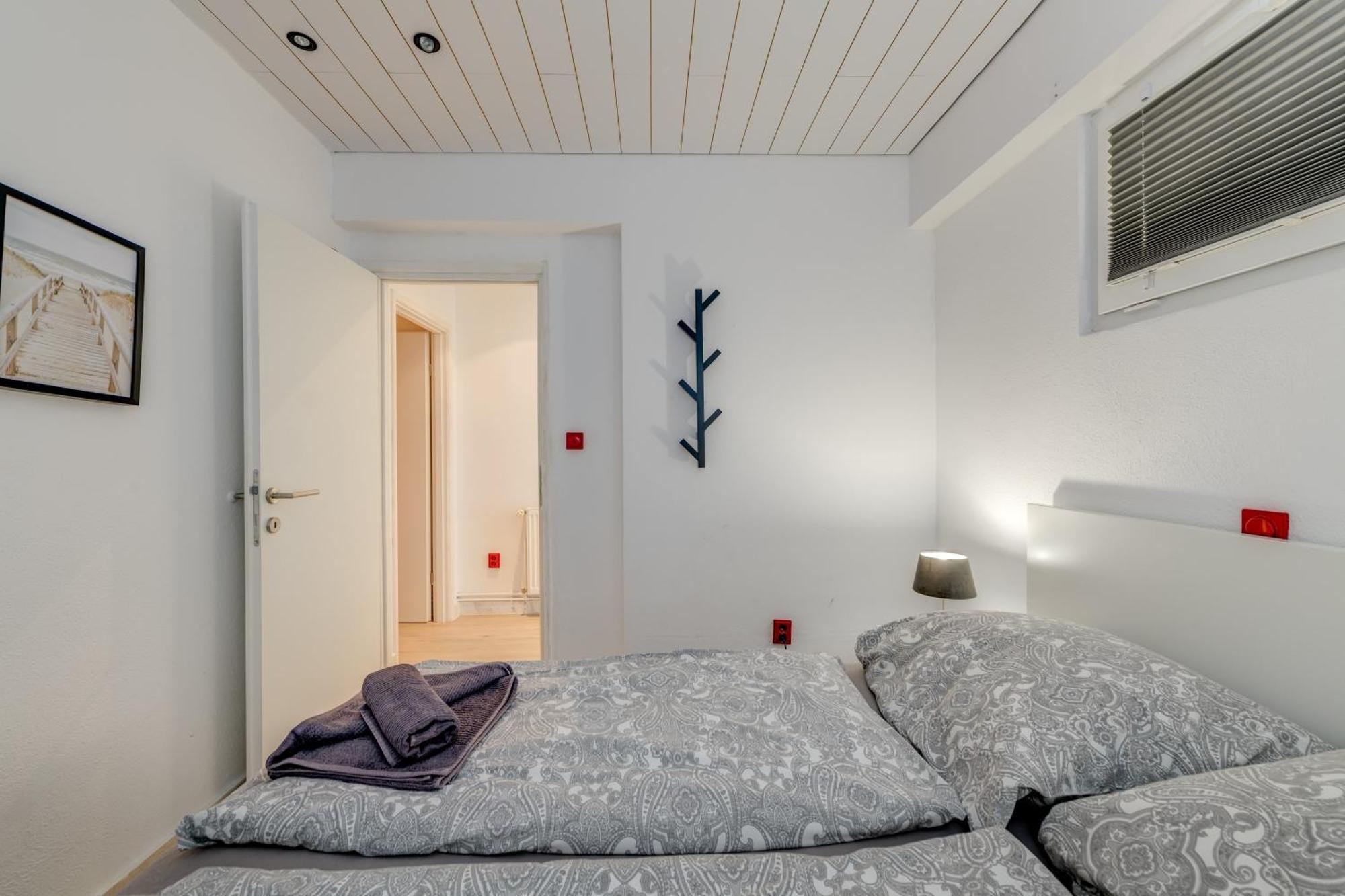 Apartments With Pool Vrdoljak Omiš Exterior foto