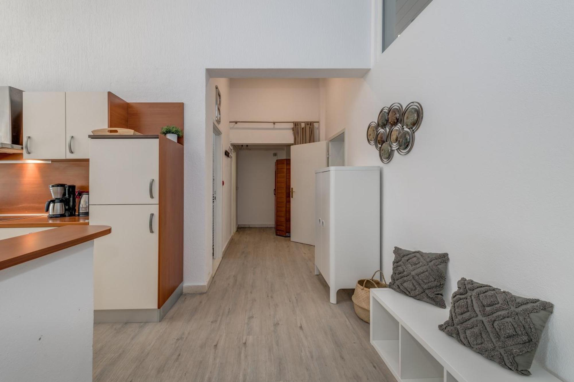 Apartments With Pool Vrdoljak Omiš Habitación foto